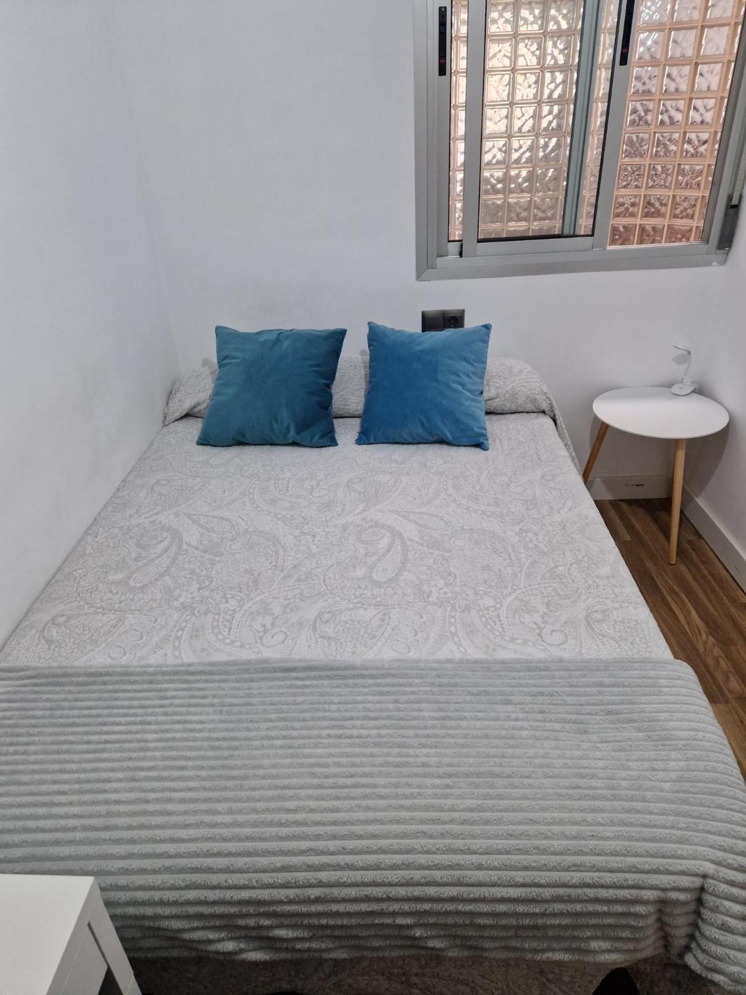Apartmán Quarto Com Banheiro Privado Em Apartamento Familiar Alicante Exteriér fotografie